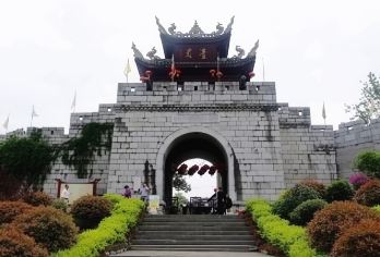 青岩古镇+花溪夜郎谷一日游【2-6人精品小团】【[精品小团、上门接送]】