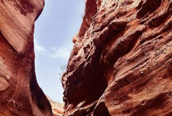 独库公路终点+苏巴什佛寺遗址+尕哈烽燧+天山神秘大峡谷1日游【克孜尔尕哈烽燧作为“丝绸之路：长安-天山廊道的路网”其中的一处遗产点被列入世界文化遗产名录】