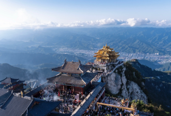【洛阳起止+官方授权+直达索道口】洛阳老君山风景区纯玩一日游【[品质保证]真正的纯玩不进店】