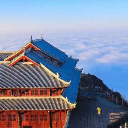 峨眉山一日游【15人小团 金顶+峨眉半山 特色午餐】