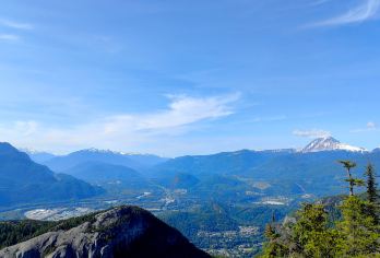 加拿大 温哥华 斯阔米什小镇+海天缆车【雪山海景/小众秘境】【探访百年矿山博物馆，沉浸式了解西岸采矿历史】