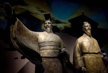 【5座小包私家团】淄博齐文化博物馆+八大局+陶琉馆一日游【小车包车出游，2人即发，即刻出行】