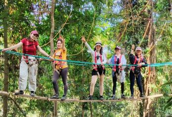 基诺山巴朵村特龙谷一日游【6人独立团+酒店接送+向导+含餐】【踏入绿野秘境！特龙谷雨林的 N 种绿等你来解锁】