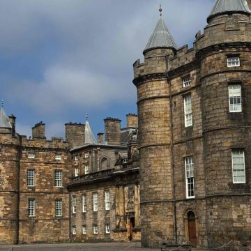 爱丁堡城堡+苏格兰国立博物馆+国家画廊+卡尔顿山【中文地陪】