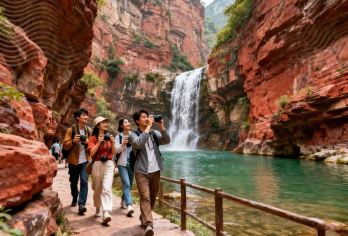 洛阳龙潭大峡谷一日游【2-8人精品小团●酒店上门接送●纯玩】【[畅享自由]8人内精致小团，景区内随心游玩，你的时间你做主!】