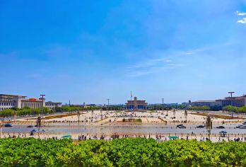 天安门广场+升旗【庄严肃穆的升旗仪式】