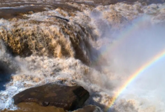 高铁接站+陕西黄河壶口瀑布+南泥湾+一晚住宿【[出行无忧]延安市区内；火车站上门接送，让您出行无忧】