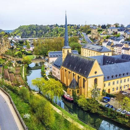 卢森堡：酒店-机场点对点接送｜市区&周边中文包车｜行程定制