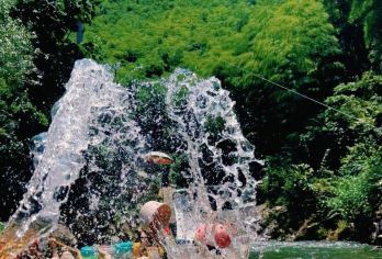庞泉沟华北漂流一日【华北第一漂流，全程10公里，整体落差130米，惊险刺激，同时安全有保障】