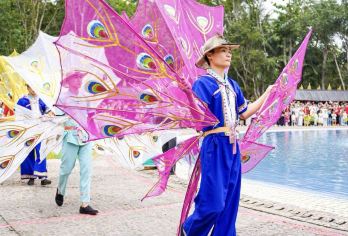 西双版纳中国科学院西双版纳热带植物园+西双版纳傣族园一日游【[品质保证]正规旅游巴士，二十年驾龄老司机放心出游，只做纯玩，干净纯粹，休闲的体验旅游。】