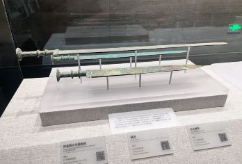 曲阜孔子博物馆半日游【15人精品小团/2H金牌讲解】【[舒心畅游]儒家文化国学讲师深度讲解。含蓝牙耳机使用，避免嘈杂。可代预约门票】