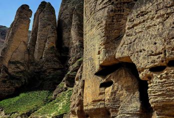 【一日游·黄河石林】兰州全城接+饮马沟大峡谷+永泰古城 纯玩【跟着电影《神话》走进黄河石林，这里是一座集地貌地质、地质构造、自然景观人文历史于一体的综合型地质公园】
