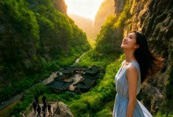 【睡醒出发8点班】武隆天生三桥+龙水峡地缝+乌江画廊一日游【[真正小团引领者]2-8人精品小团，东风，福田、大通、7座别克，5座轿车，享受大空间!只做感动人心】