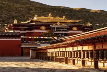 甘南拉卜楞寺+桑科草原一日游【专享包车/兰州往返/精品纯玩】【说走就走，不拼车、不等人，自由贴心还不贵！】