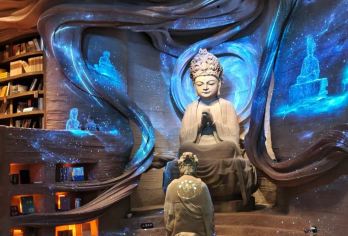 9点班·三场人工讲解·大足宝顶山石刻+北山石刻+博物馆一日游【睡到自然醒出发，核心商圈上门接驳，不早起赶车，给您一个舒适的旅程！】