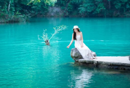 贵州荔波小七孔景区一日游【趣游小七孔&邂逅山水诗意间】【[经典必选]世界自然遗产地，5A级景区，地球上的绿宝石，富含负氧离子，洗眼.洗心.洗肺】