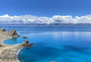 西藏纳木措+那根拉山口一日游【纳木措圣象天门.】【神山圣湖：念青唐古拉山观景台+那根拉山口】