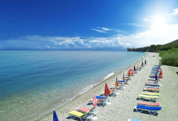 抚仙湖禄充风景区+明星鱼洞景区+孤山景区一日私家团【禄充风景区风景优美】