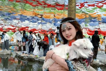塔尔寺+拉脊山+日月山+青海湖二郎剑景区一日游【市区酒店上门接送，平安无忧！】