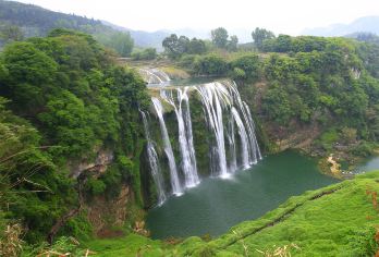 【黄果树景区+天星桥景区+陡坡塘】高端纯玩一日游【轻松美好、精彩难忘的探索贵州黄果树之旅。】