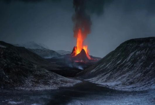 冰岛雷克雅未克-雷市经典路线+可周边多日+包车【精选老司机】【包车一日游，解锁旅行新方式！独立车辆配备经验丰富的老司机，为您量身打造专属行程。】