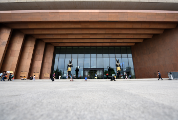 天津博物馆讲解半日游 博物馆精讲2.5小时 窦窦专场 小包团【网络达人窦说天津卫，亲自带队讲解！】