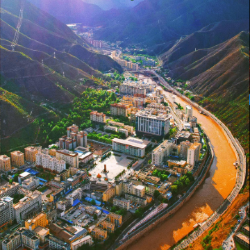 昌都包车地陪导游翻译地接陪同接送旅游展会商务考察