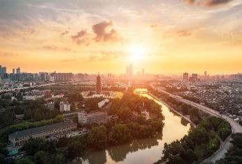 中国上海鲁迅公园+ 人民广场+上门+可定制行程可选择英文服务【专车接送】