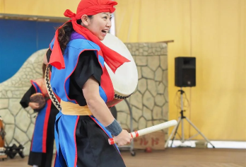 冲绳南部赠门票·知念岬+新原沙滩+文化王国村+系满鱼市|纯玩【[景点打卡]行程涵盖冲绳南部经典热门景点。[赠送：冲绳世界王国村&玉泉洞门票]】