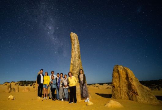 西澳尖峰石阵Pinnacles观星+晚餐之旅【珀斯接送出发】【在尖峰国家公园令人叹为观止的岩层中，开启一场星光璀璨的沙漠探险之旅。】