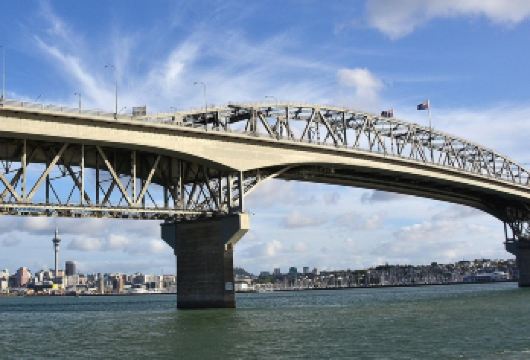 【中文司导包车游】奥克兰天空塔+伊甸山+一树山+皇后大街【中文司机+酒店接送+贴心管家[畅游80+国家，800+城市]】