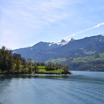 苏黎世出发，瓦伦湖徒步+苏黎世夜景，静待点灯
