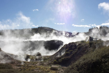 新西兰奥克兰-陶波湖-胡卡瀑布-可定制【中文专车-惬意舒适】【中文专车出行，行程自己定义，无需等待，专属贴心服务，尽享惬意旅程】