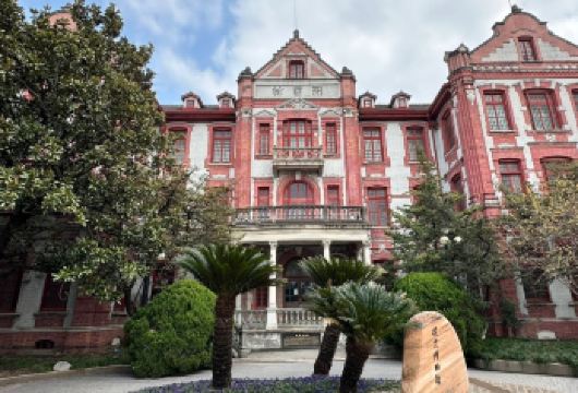 上海交通大学(徐汇校区校史博物馆)深度陪同讲解【[走进名校，感受风采]专业研学讲师/交大学子带队，深度探访名校历史】