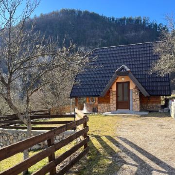 塞尔维亚&贝尔格莱德| 塔拉国家公园+德里纳河| 包车1日游