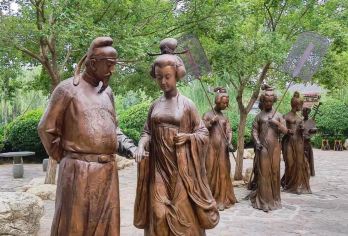 华清宫+骊山包车一日游【浪漫的旅行，去浪漫的地方，多种车型】【5座7座9座等多种车型可选】