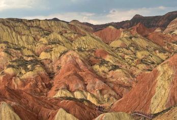 格尔木+察尔汗盐湖+水上雅丹+雅丹地貌群一日游【包车游】【1.纯玩无购物/包车游玩更自由/点评领奖励】