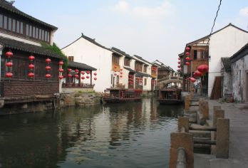 上海往返 苏州拙政园+枫桥景区+艺圃+山塘街舒适包车一日游【打卡苏州经典景点，感受江南水乡的优雅】