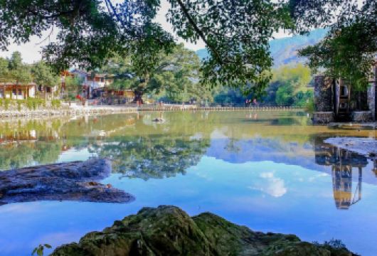 南靖云水谣古镇+怀远楼+和贵楼一日游【世遗土楼特惠大小团】【[舒适出行·上门接送]指定范围内上门接送，畅游土楼，含特色客家餐，亲子互动探秘世遗，轻松文化之旅】