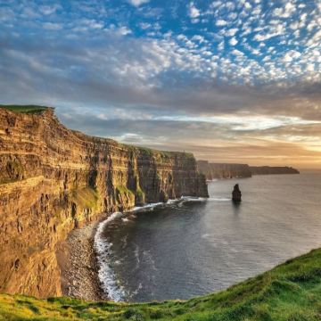 爱尔兰都柏林出发莫赫悬崖+戈尔韦一日游/中文司机/专车接送