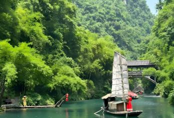 三峡人家风景区【车进人家】/【船进人家】纯玩1日跟团游【土家哭嫁风俗再现，土家族娶亲表演隆重而喜庆。古代巴国历史解读，茶盐古道亲身感受三峡的历史文化底蕴！】