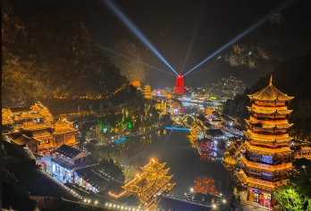 兴义万峰林+峰林布依一日游【兴义市区+高铁南站/机场接送】【景点门票+观光车+小车直达景区】