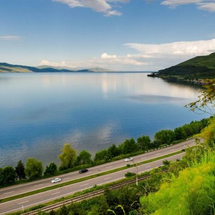 亚美尼亚埃里温塞凡湖+塞凡湖修道院+埃里温阶梯包车一日游