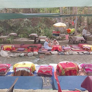 从马拉喀什出发：乌里卡山谷和阿特拉斯山脉日游