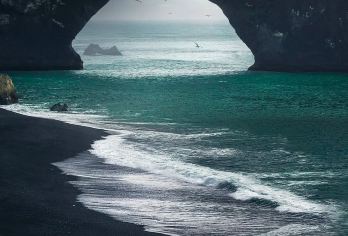 冰岛雷克雅未克-黄金圈路线+蓝湖-一日游+包车【精选老司机】【包车一日游，解锁旅行新方式！独立车辆配备经验丰富的老司机，为您量身打造专属行程。】