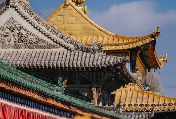 拉脊山+宗喀拉则+塔尔寺半日游【可选日出团/常规团】【[成团保障]封顶8人小团市区规定范围内上门接送，大巴团分站式集合灵活舒适性价比高，多套餐任你选择】