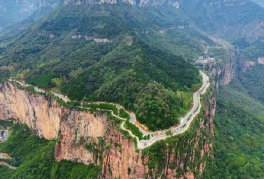 新乡市区包车往返｜万仙山+郭亮挂壁公路+崖天下一日包车游【[一对一包车]专车上门接送，车辆费用全含】