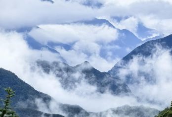 湖北神农架官门山+天生桥+神农坛包车一日游可英文服务【可提供英文及小语种导游服务-往返接送-可选导游-可代订门票】