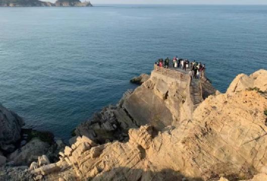 商务包车丨威海一日私家团【[度假优选]精游浪漫威海，留下威海日落】