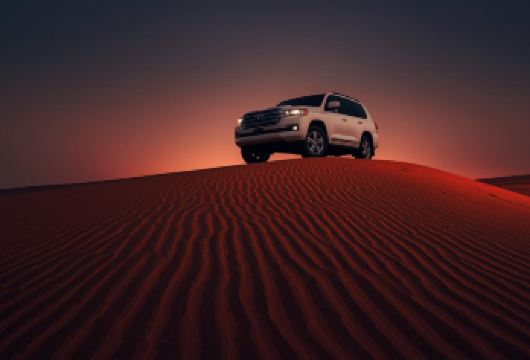 多哈：私人夜间野生动物园、观星与骑骆驼体验【在专业司机的带领下，感受月光下冲沙的刺激体验 夜访壮丽的豪尔艾阿代德，月光在水面粼粼闪烁 逃离城市灯火，在静谧的沙漠中放松身心，仰望星空】